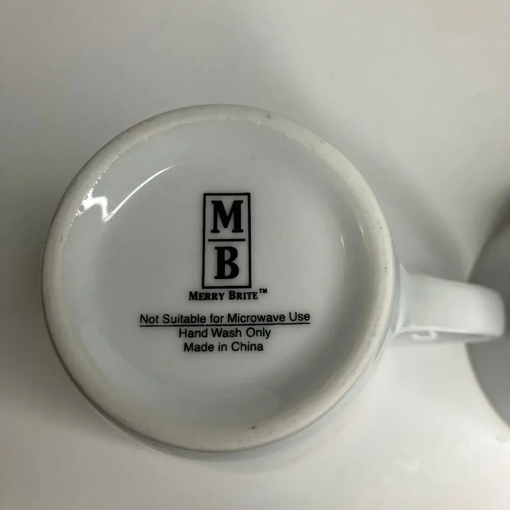 Merry Brite Merry Christmas Coffee Mugs Cups Set Of 2 Gold Rim Holiday Santa 8oz